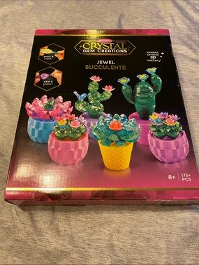 RoseArt Crystal Gem Creations Jewel Succulents Snap & Create Craft Kit NEW